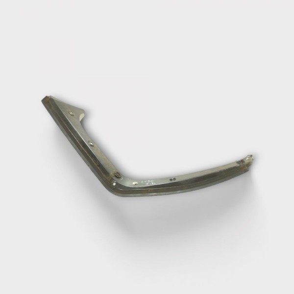 Moldura Guarnição Borracha Direita Porta Malas C180 2013