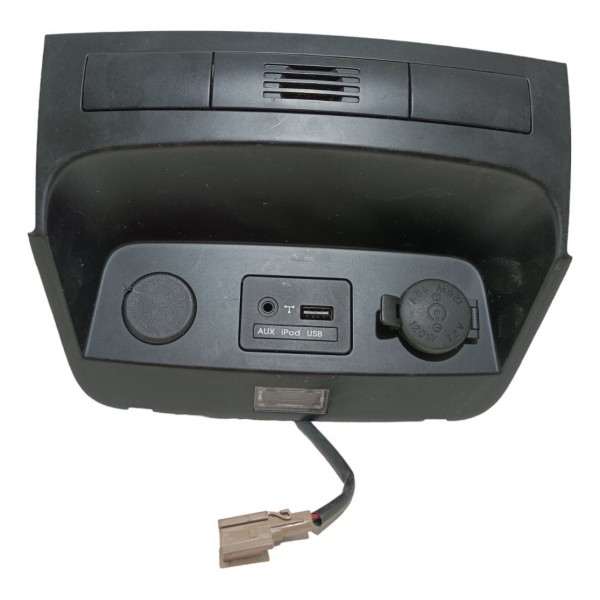 Moldura Painel Entrada Usb Sorento 2010 2011 2012 Á 2015