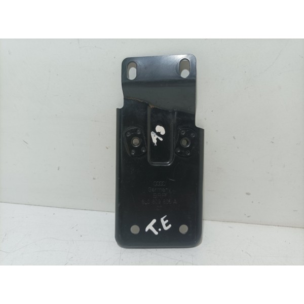 Suporte Lanterna Traseiro Esquerdo Audi A3 2001 2002 Á 2005