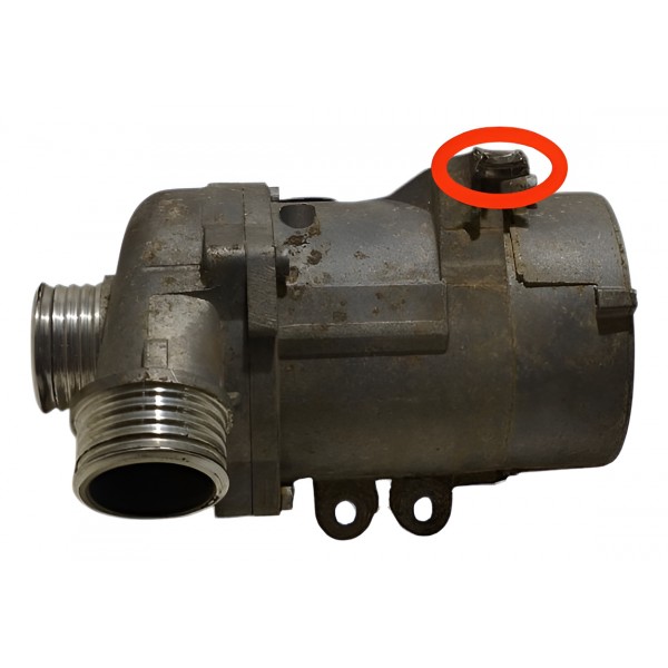 Bomba D'agua Elétrica Bmw X1 130i 2008 2009 2010 2011 2012