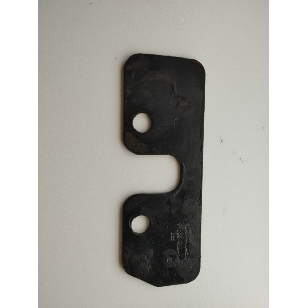 Placa Suporte Fixação Fechadura Capô Amarok 2012 2013 Á 2018