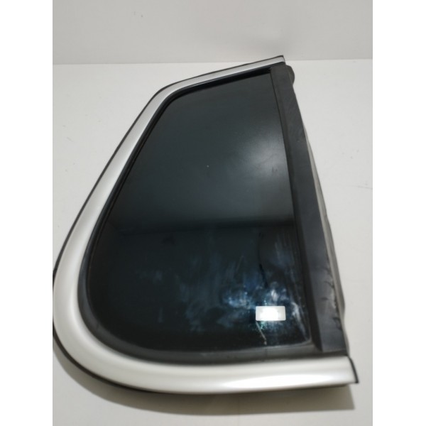 Vidro Traseiro Fixo Oculo Lado Direito Vw Tiguan 43r001667