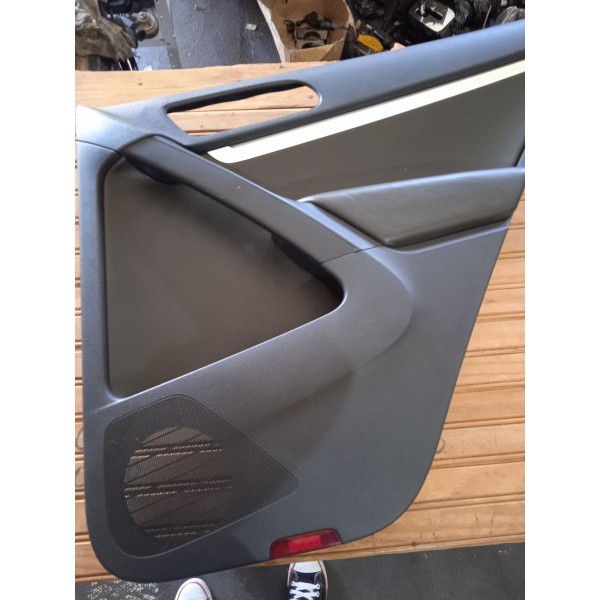 Forro De Porta Traseira Direita Tiguan 5n0867212